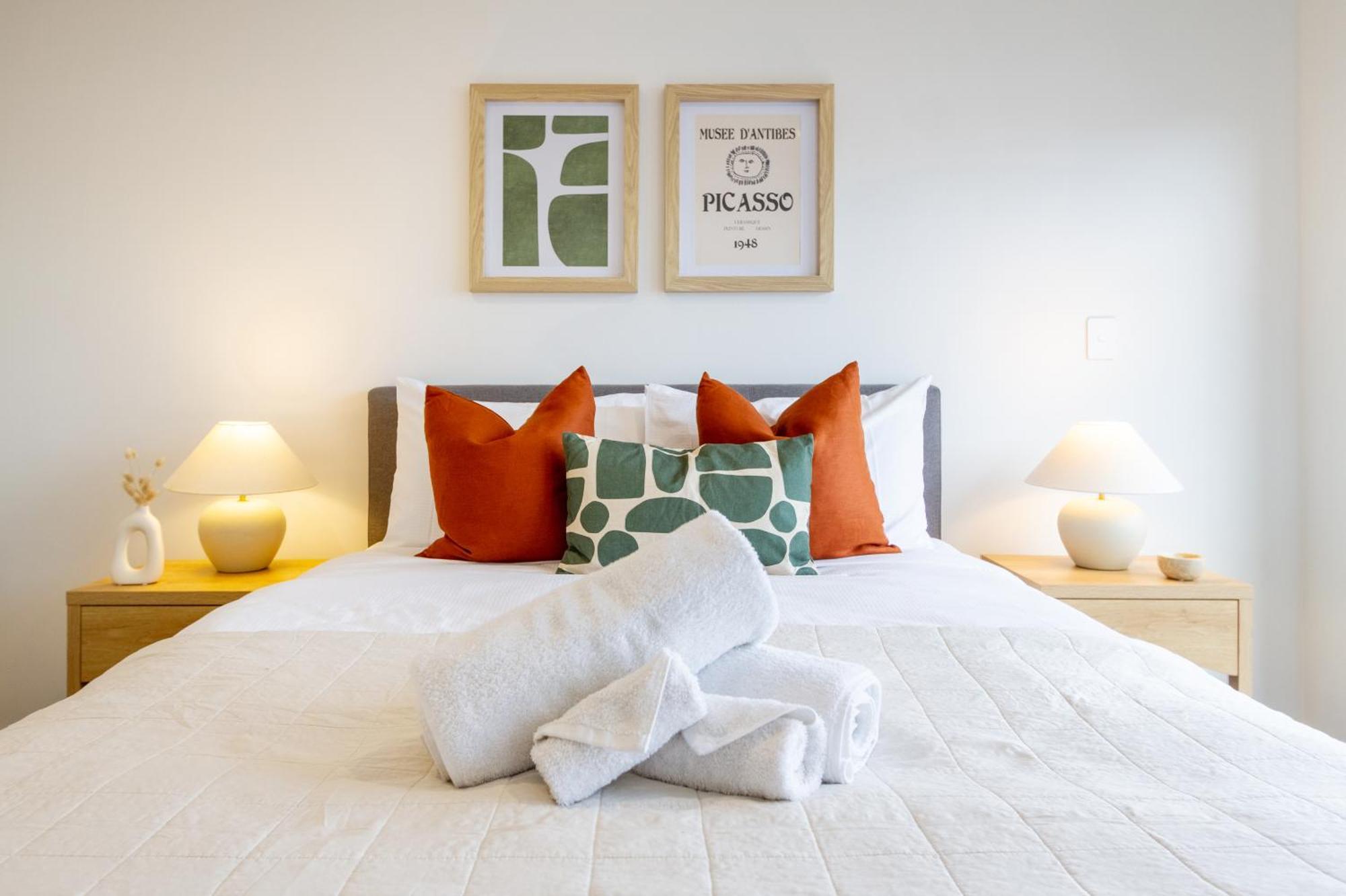 דירות כרייסטצ'רץ' 2 Bed, 2 Bath W Sofa Bed - Great Cafes Nearby מראה חיצוני תמונה